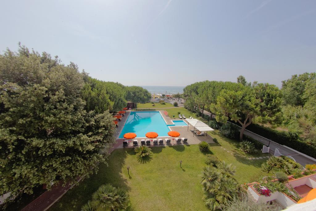 Hotel Capo Circeo Centro Benessere & Padel San Felice Circeo Exterior photo